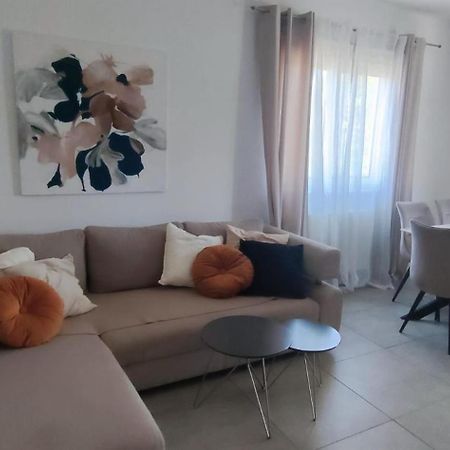 Villa Oleander Марина Екстериор снимка
