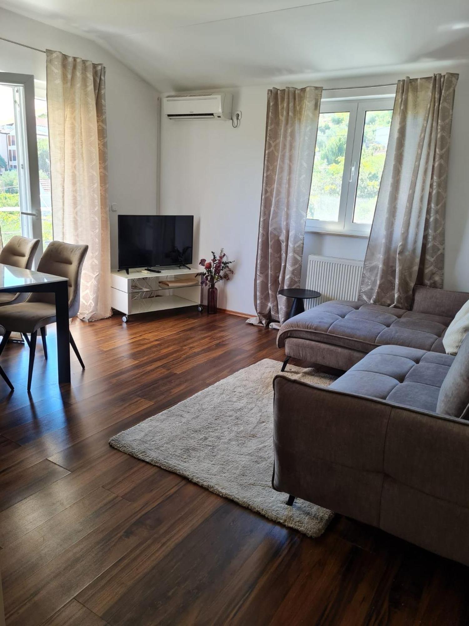 Villa Oleander Марина Екстериор снимка