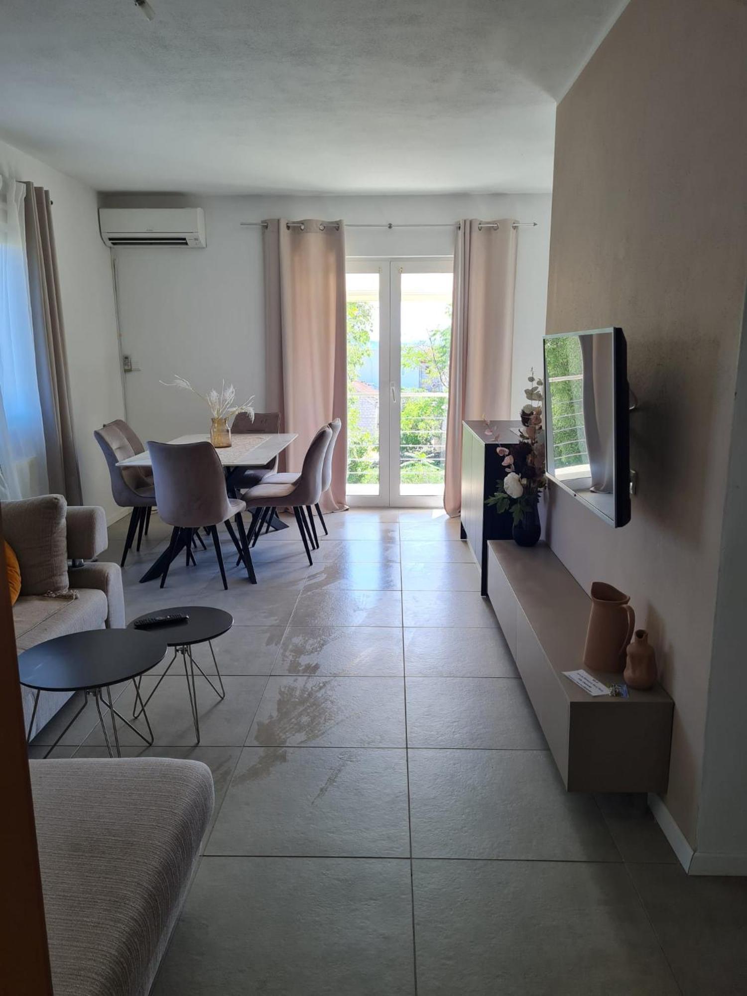 Villa Oleander Марина Екстериор снимка