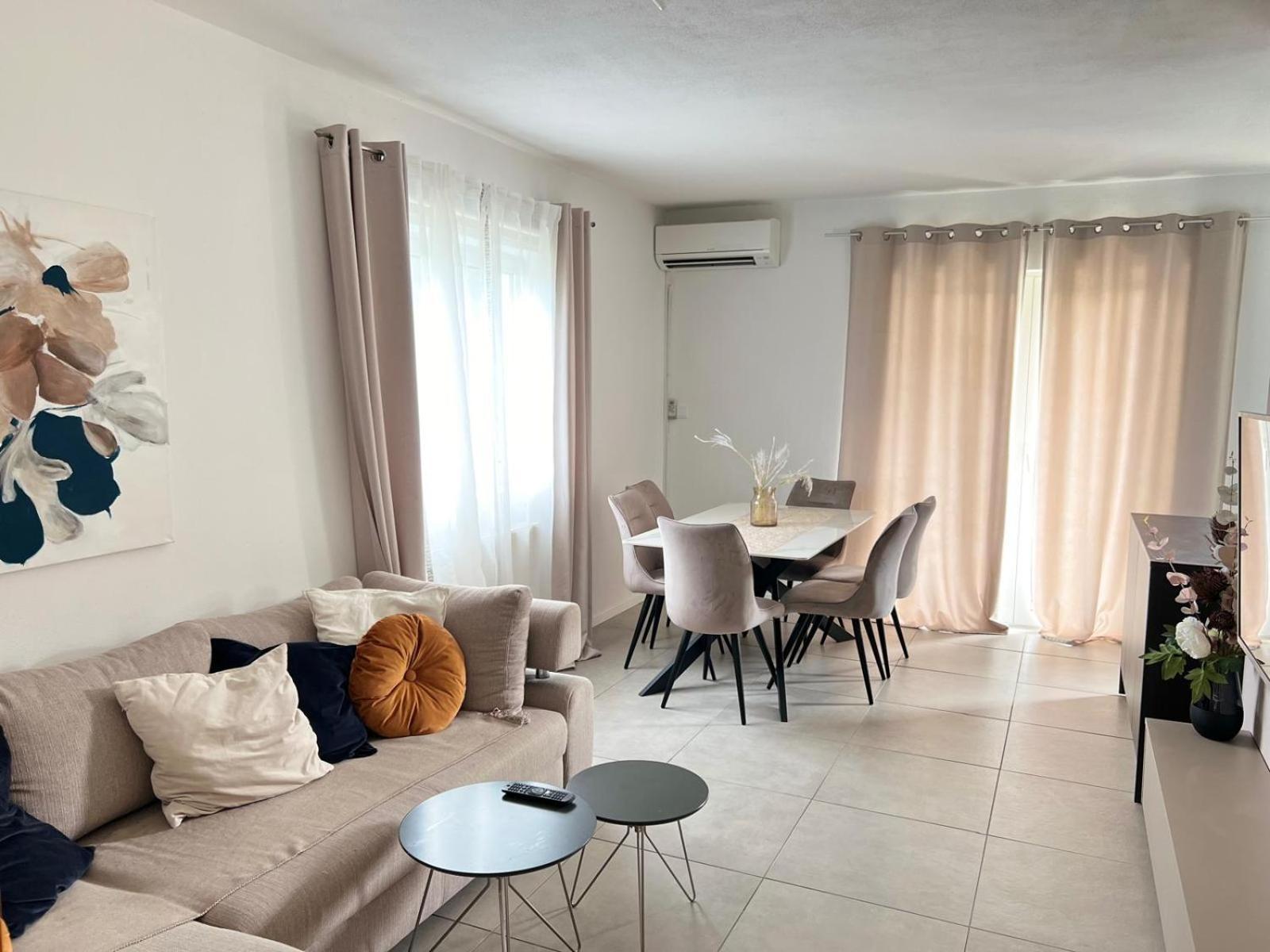 Villa Oleander Марина Екстериор снимка