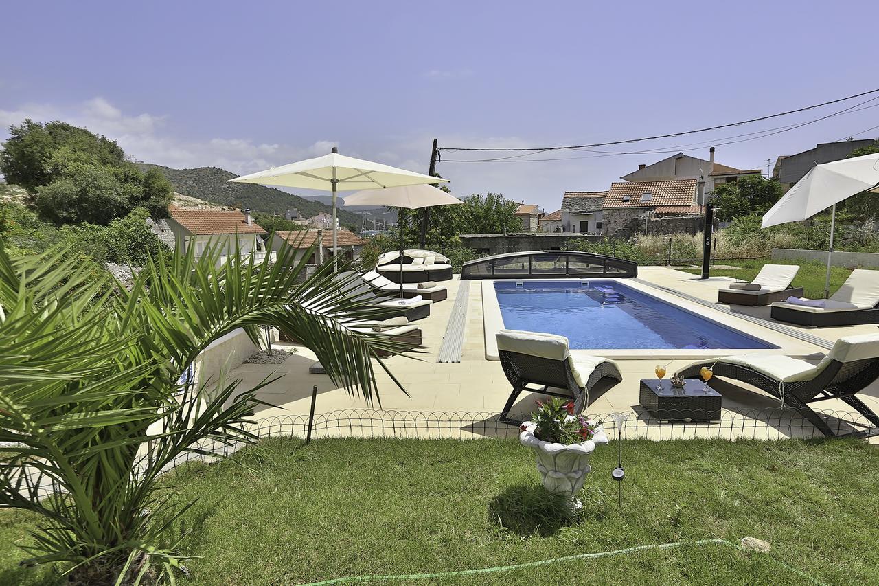 Villa Oleander Марина Екстериор снимка